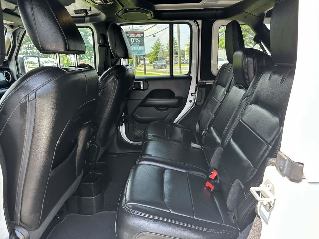 2020 Jeep Wrangler Unlimited Sahara Altitude