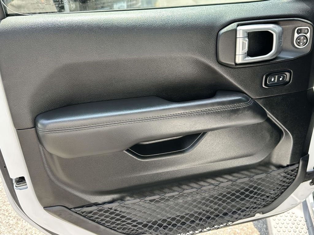 2020 Jeep Wrangler Unlimited Sahara Altitude