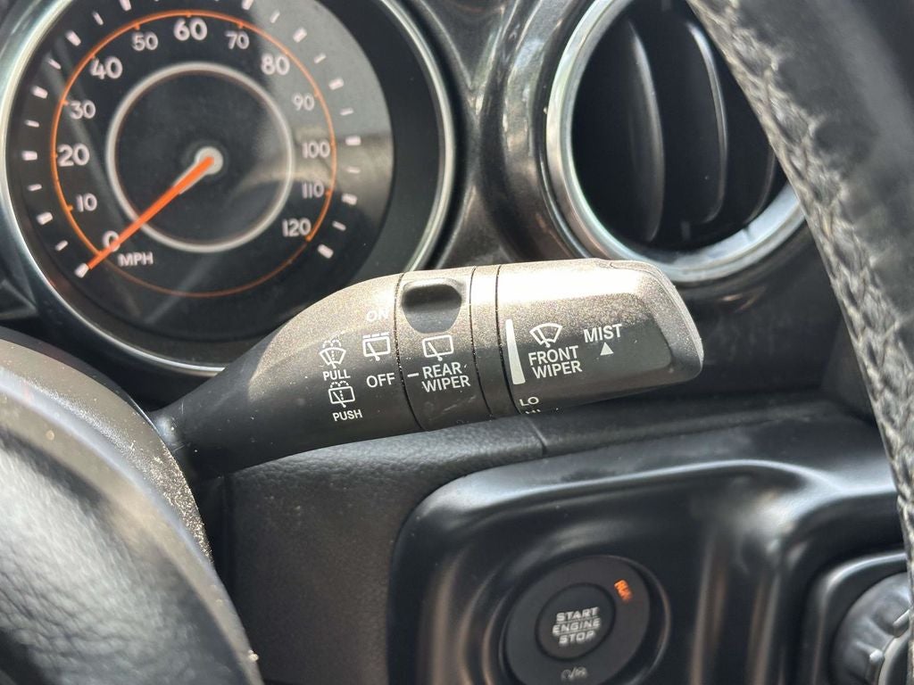 2020 Jeep Wrangler Unlimited Sahara Altitude
