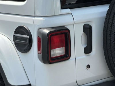 2020 Jeep Wrangler Unlimited Sahara Altitude
