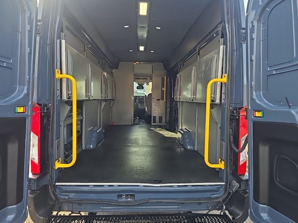 2020 Ford Transit-250 Base