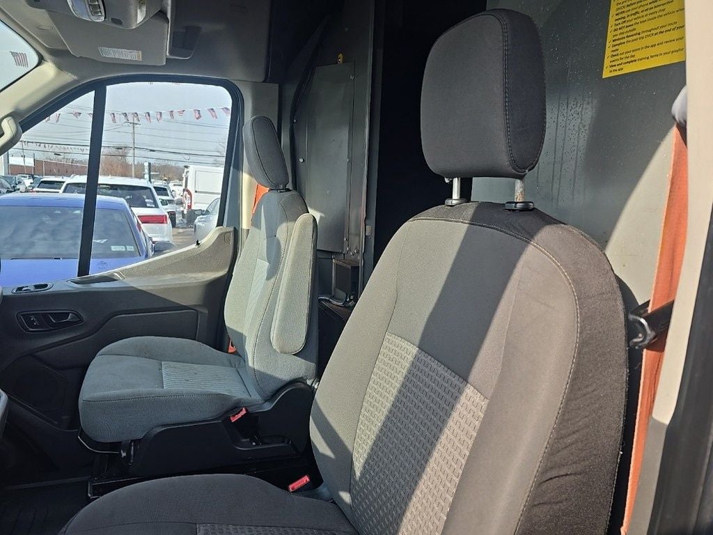 2020 Ford Transit-250 Base