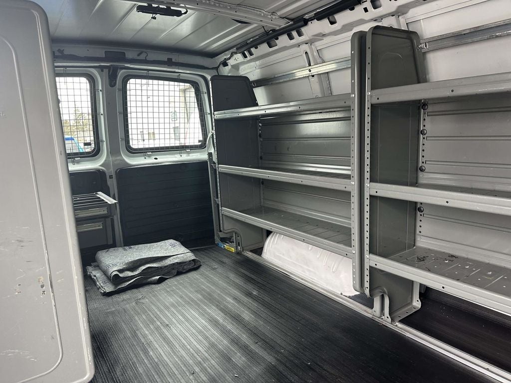 2022 Chevrolet Express 2500 Work Van Cargo