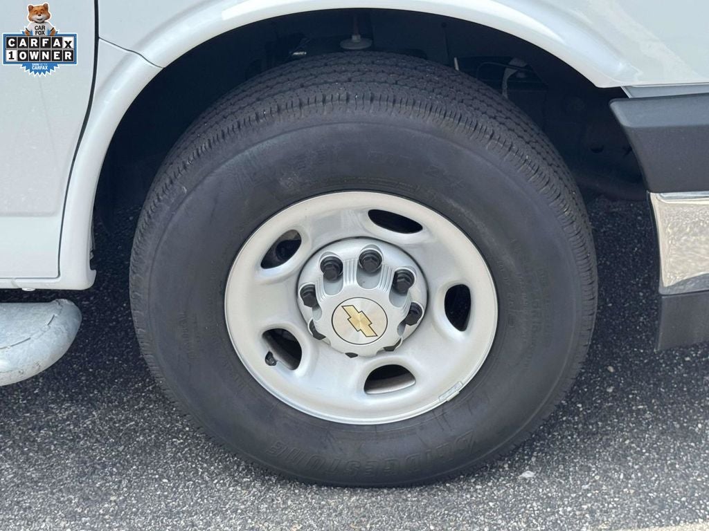 2025 Chevrolet Express 2500 Work Van Cargo