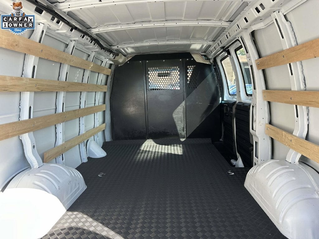 2025 GMC Savana 2500 Work Van