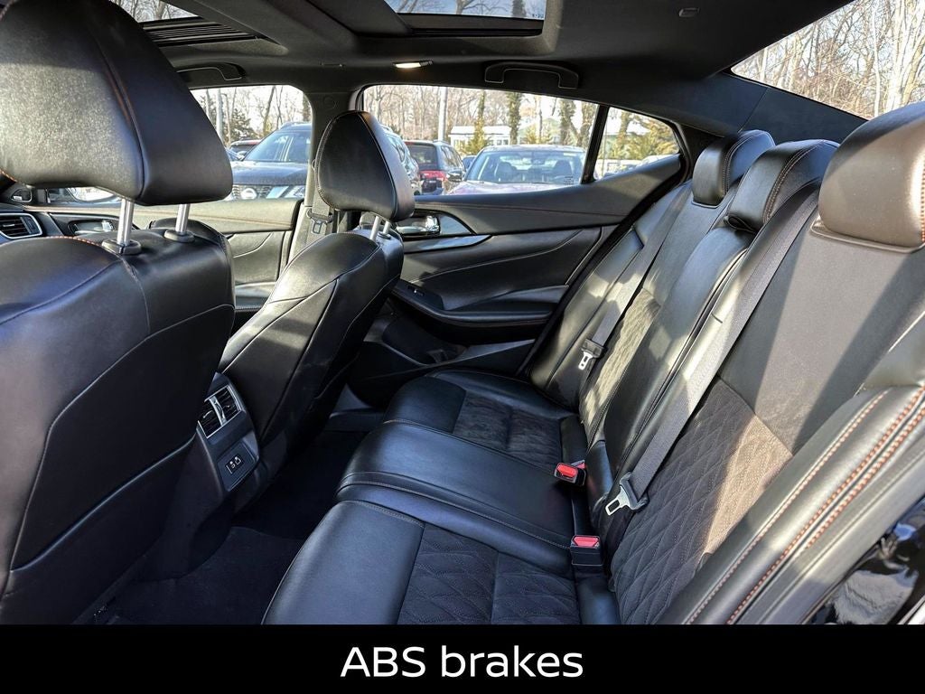 2023 Nissan Maxima SR