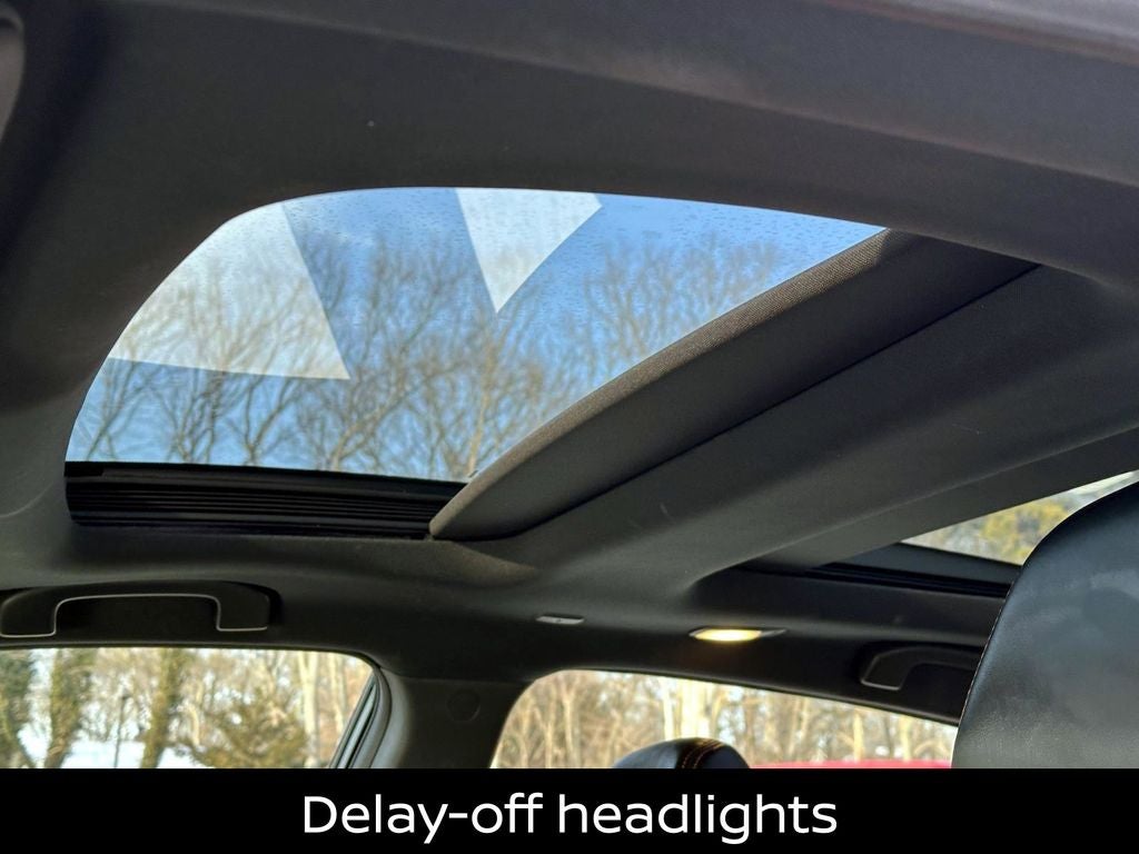 2023 Nissan Maxima SR