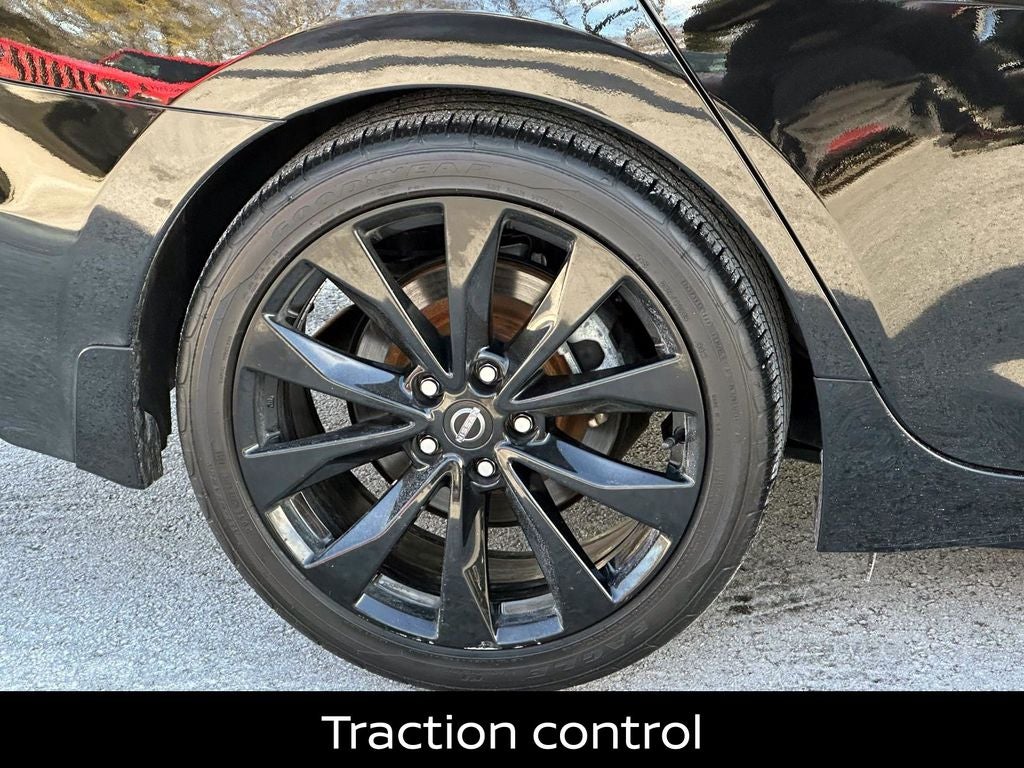 2023 Nissan Maxima SR