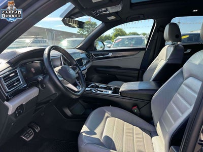 2024 Volkswagen Atlas Cross Sport 2.0T SEL R-Line