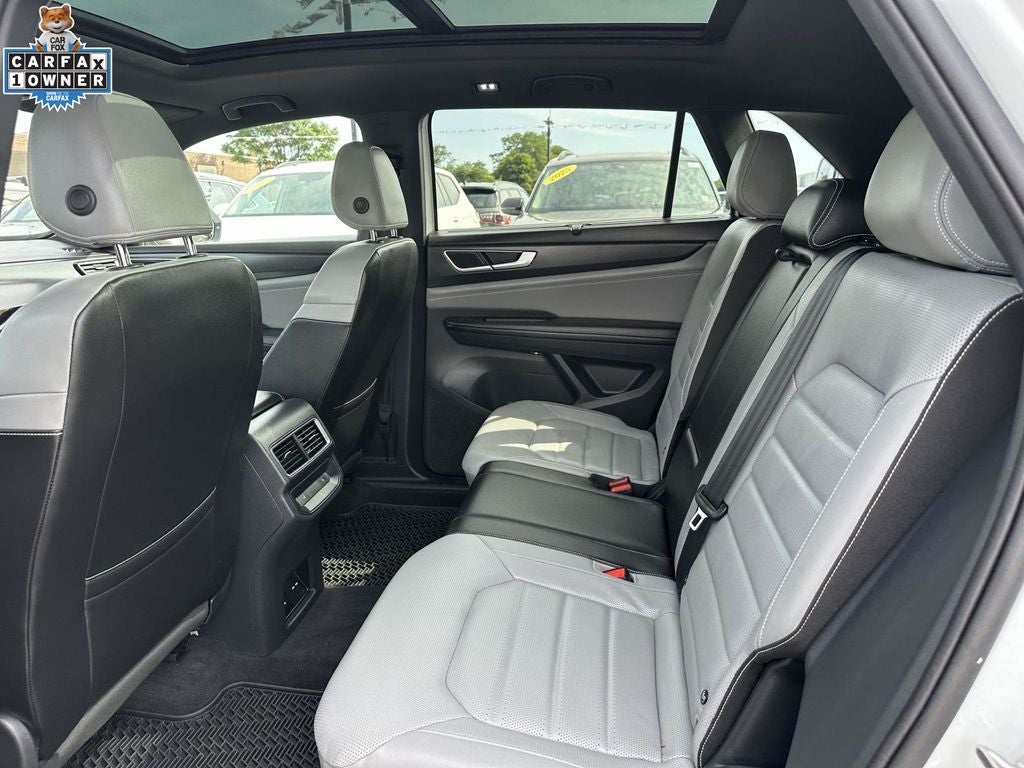 2024 Volkswagen Atlas Cross Sport 2.0T SEL R-Line