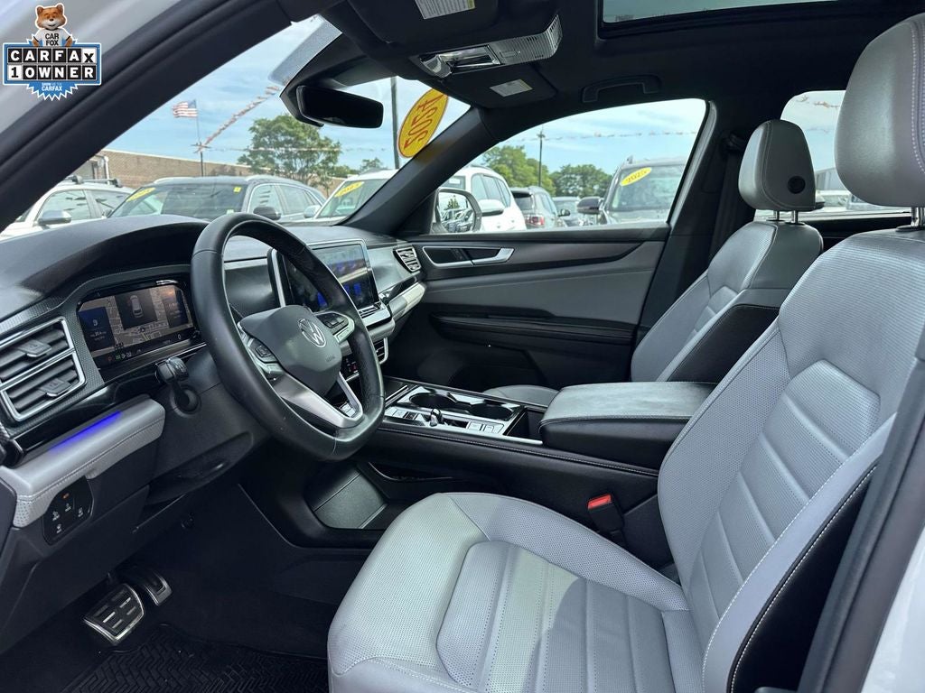 2024 Volkswagen Atlas Cross Sport 2.0T SEL R-Line