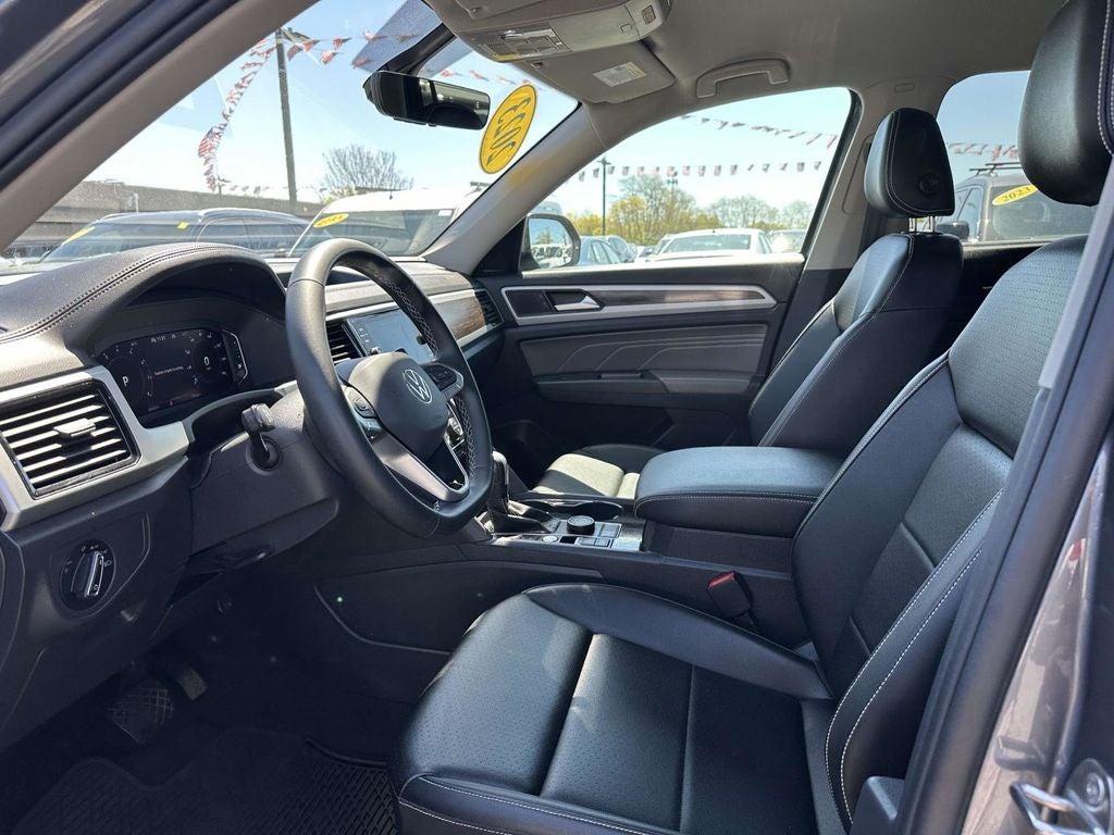 2023 Volkswagen Atlas 2.0T SE w/Technology