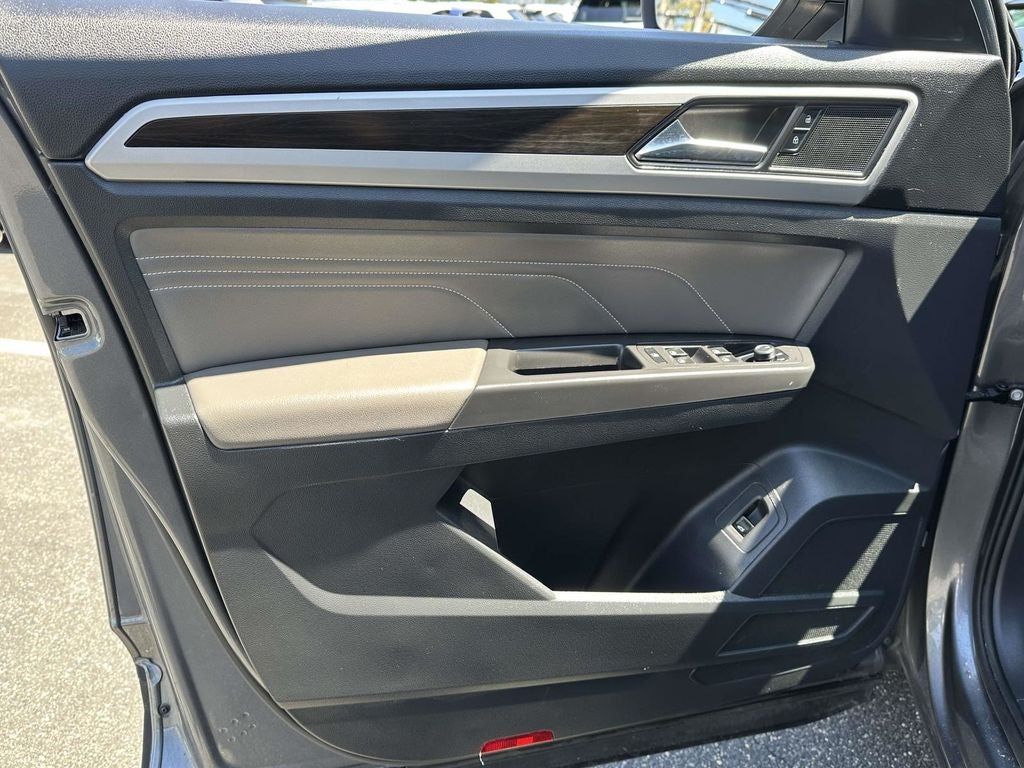 2023 Volkswagen Atlas 2.0T SE w/Technology