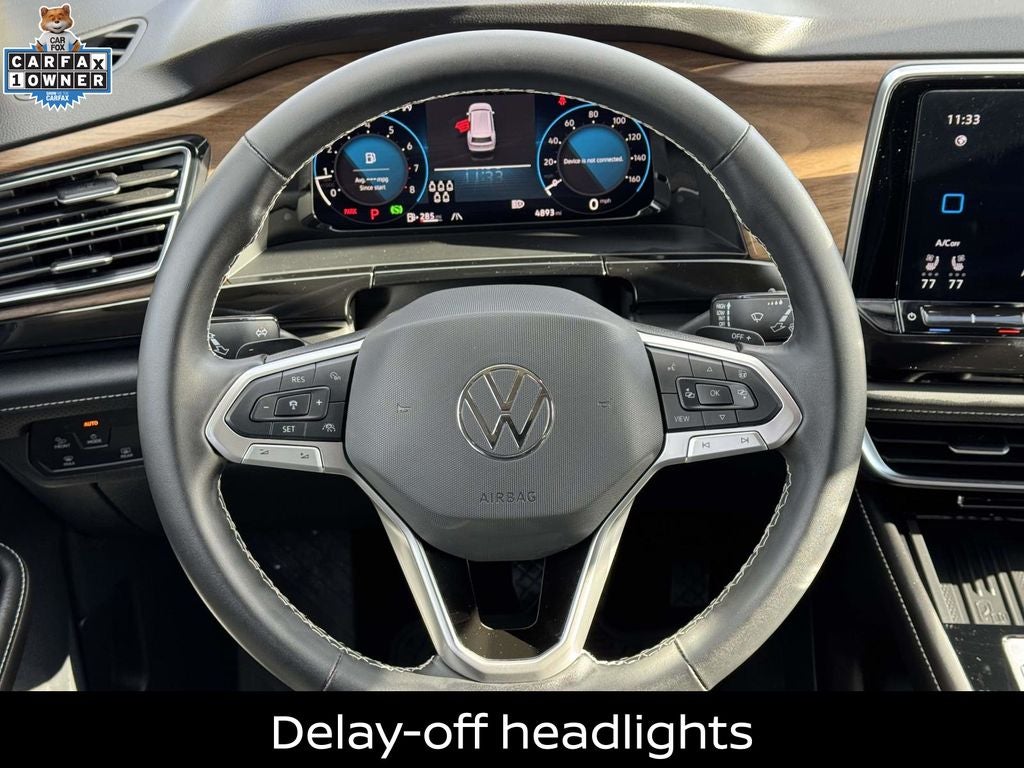 2025 Volkswagen Atlas 2.0T SE w/Technology