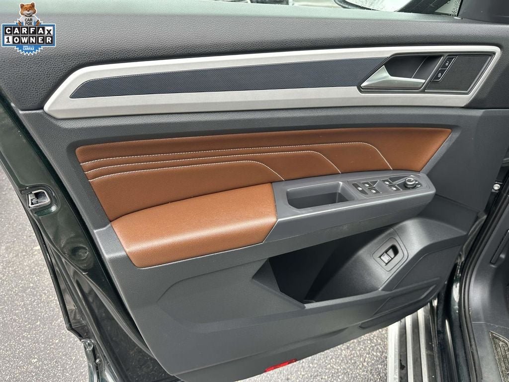 2021 Volkswagen Atlas 3.6L V6 SE w/Technology R-Line