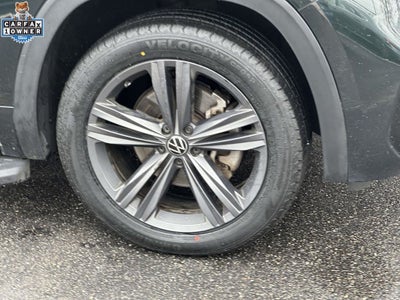 2021 Volkswagen Atlas 3.6L V6 SE w/Technology R-Line