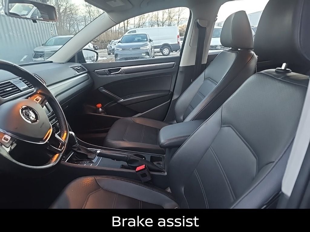 2018 Volkswagen Passat 2.0T R-Line