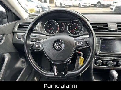 2018 Volkswagen Passat 2.0T R-Line
