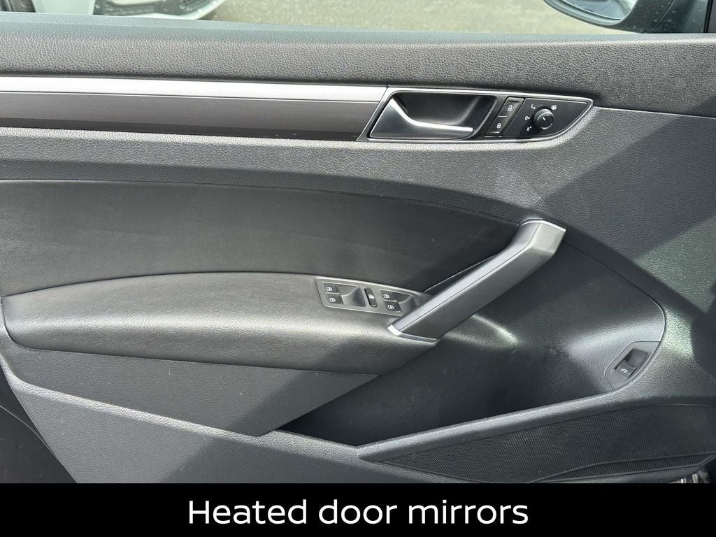 2018 Volkswagen Passat 2.0T R-Line