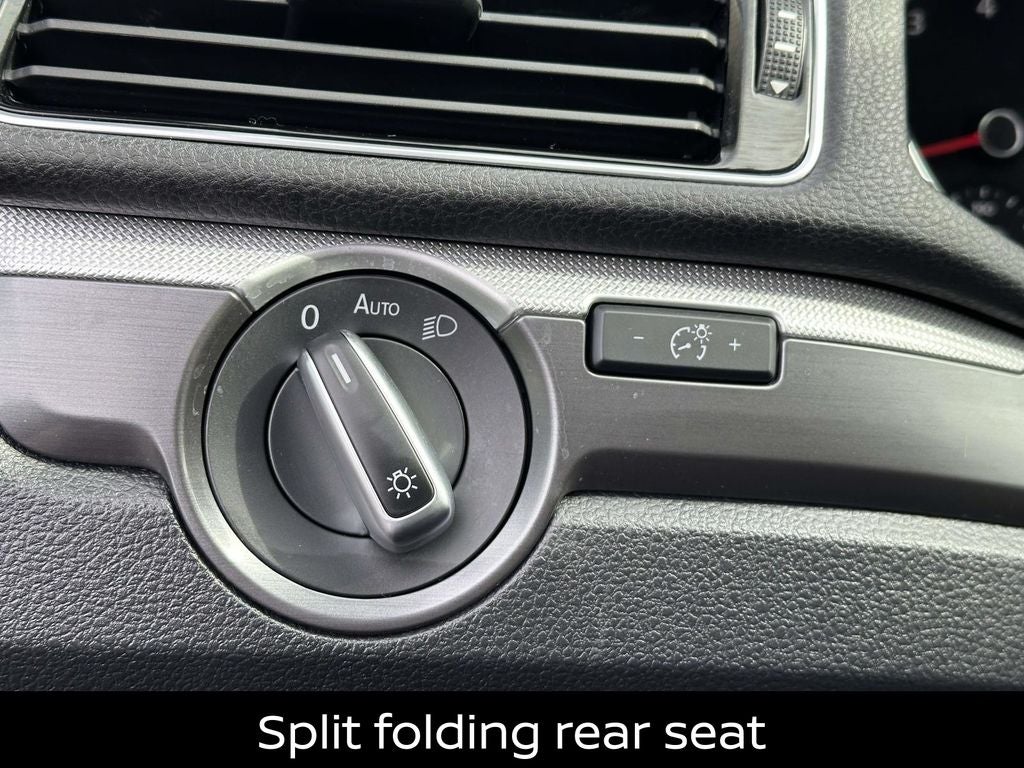 2018 Volkswagen Passat 2.0T R-Line