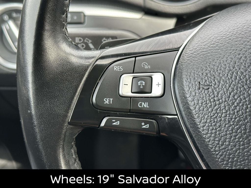 2018 Volkswagen Passat 2.0T R-Line