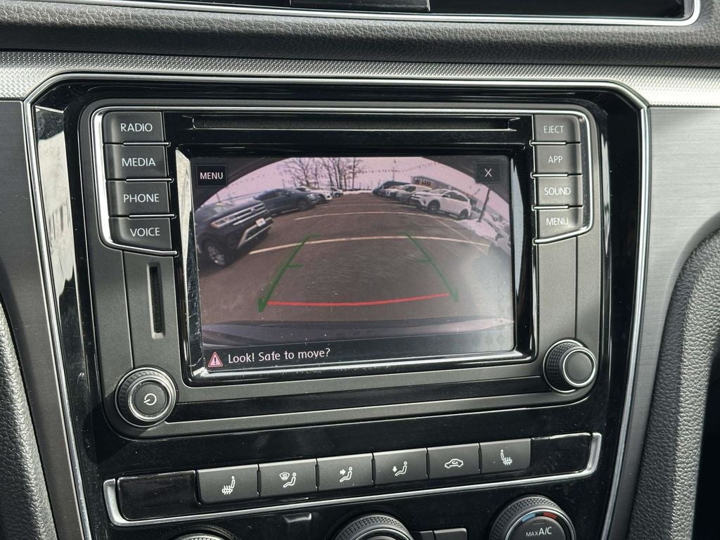 2018 Volkswagen Passat 2.0T R-Line