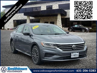 2022 Volkswagen Passat 2.0T Limited Edition