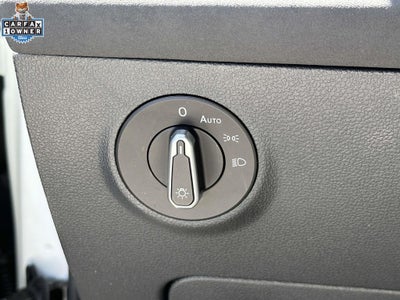 2025 Volkswagen Taos 1.5T SE Black
