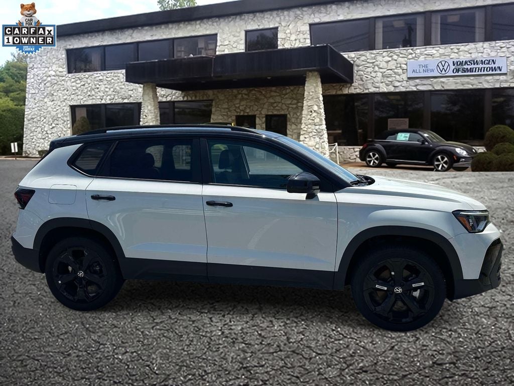 2025 Volkswagen Taos 1.5T SE Black