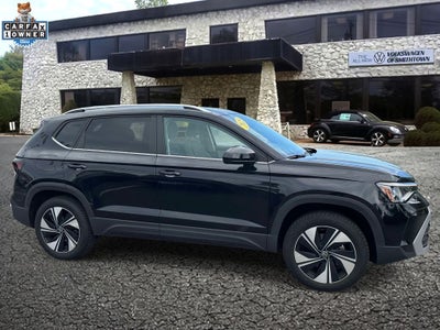 2025 Volkswagen Taos 1.5T SE