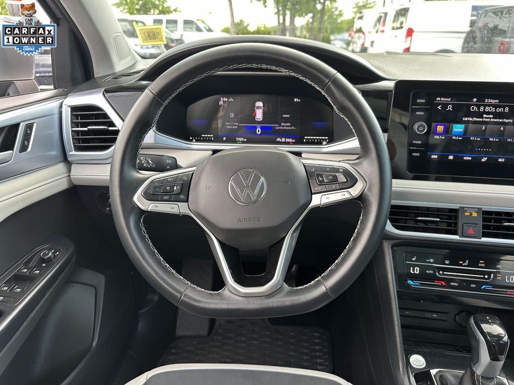 2025 Volkswagen Taos 1.5T SE