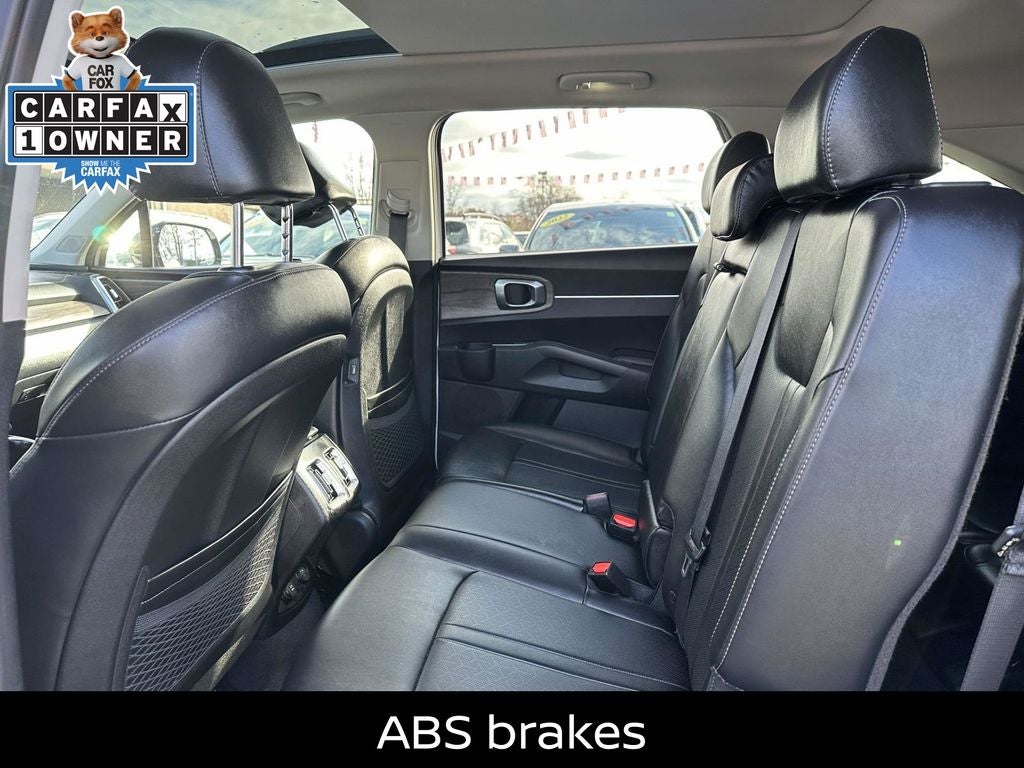 2022 Kia Sorento S