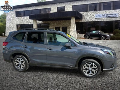 2023 Subaru Forester Premium