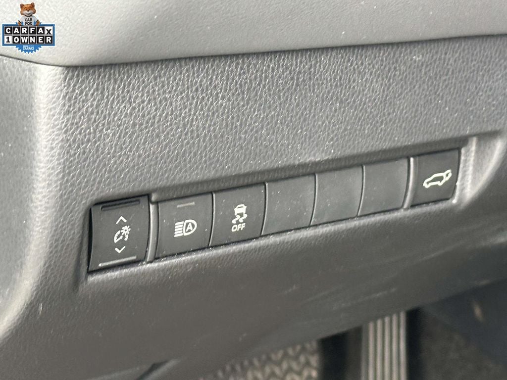 2022 Toyota Venza LE