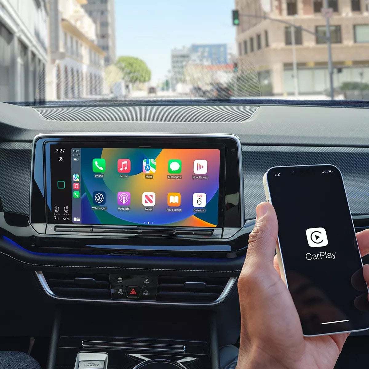 What Tech Comes in the Volkswagen Atlas Cross Sport?